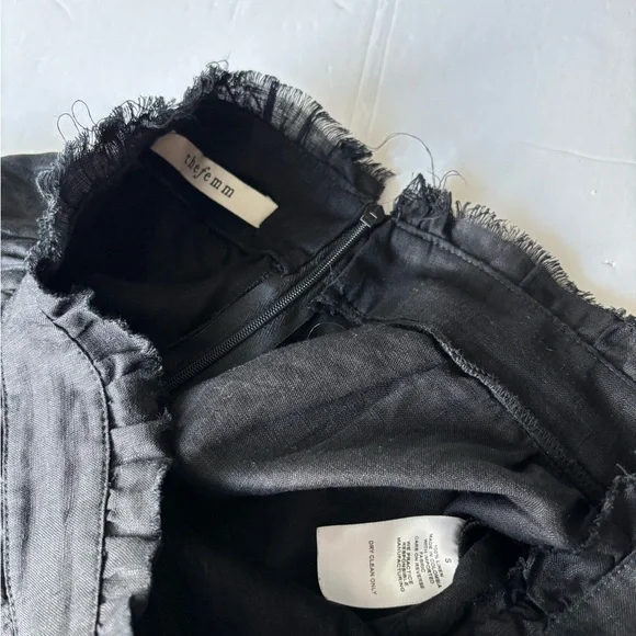 the femm High-Waist Black Linen Shorts